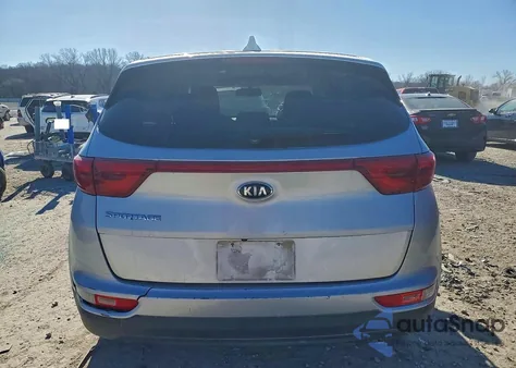 2019 Kia Sportage Lx z USA, uszkodzony, nr VIN KNDPMCAC7K7556717